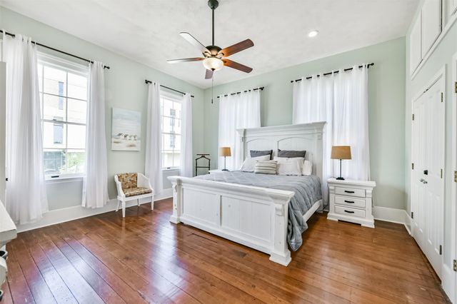 1121 Market Street, Galveston, TX 77550