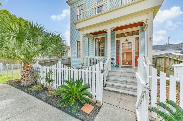 1121 Market Street, Galveston, TX 77550