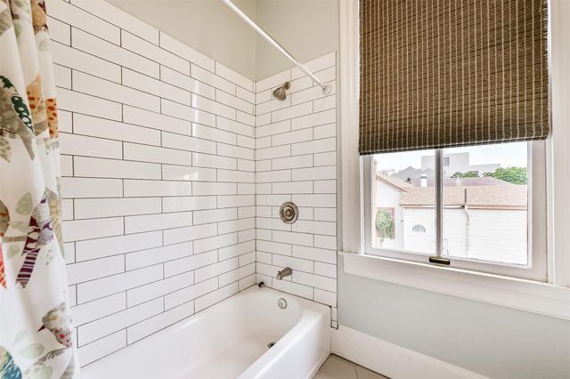 1121 Market Street, Galveston, TX 77550