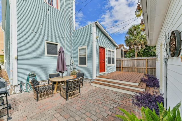 1121 Market Street, Galveston, TX 77550