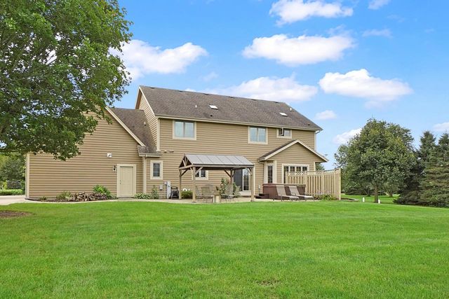 S89W34740 Eagle TERRACE, Eagle, WI 53119