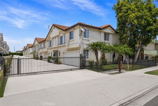9333 Elm Vista Drive 4, Downey, CA 90242