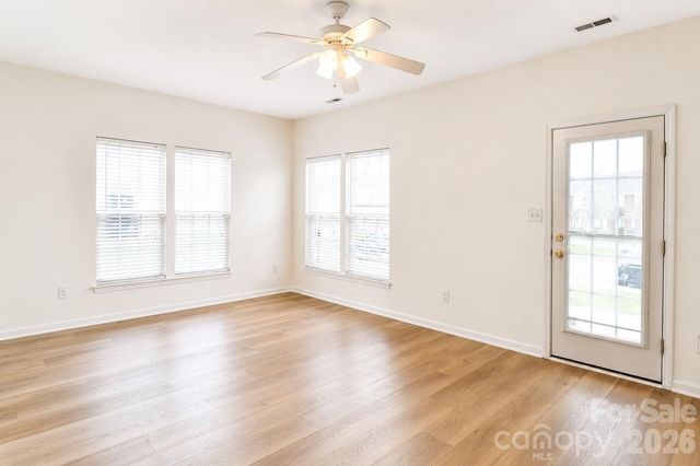 4913 Sunburst Lane, Charlotte, NC 28213