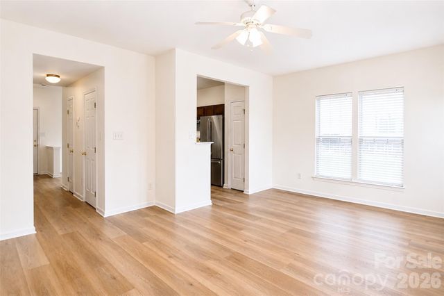4913 Sunburst Lane, Charlotte, NC 28213