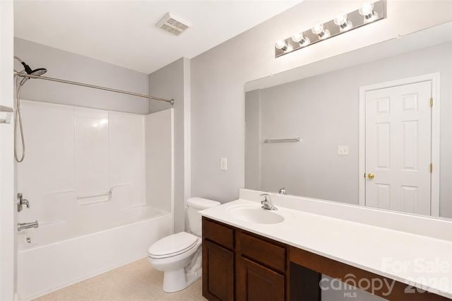 4913 Sunburst Lane, Charlotte, NC 28213