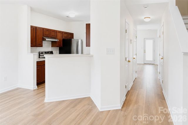 4913 Sunburst Lane, Charlotte, NC 28213