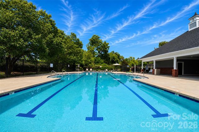 4913 Sunburst Lane, Charlotte, NC 28213