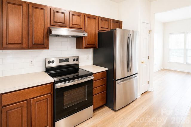 4913 Sunburst Lane, Charlotte, NC 28213