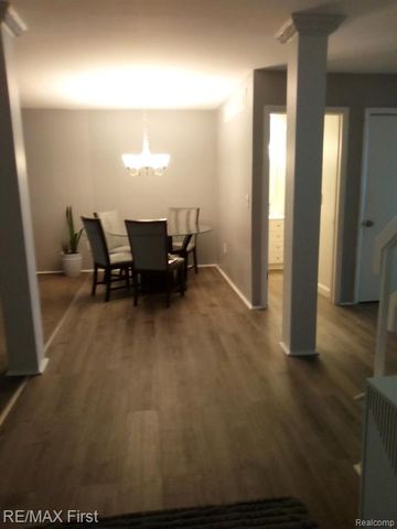 25311 Greenbrooke Drive, Southfield, MI 48033