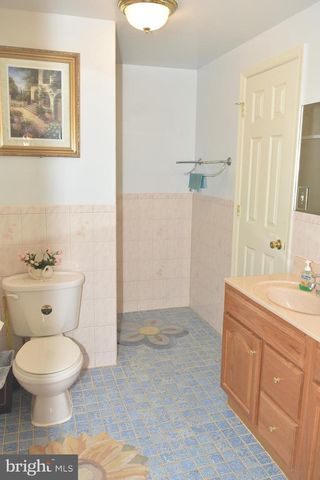 12511 ROCHESTER DR, Fairfax, VA 22030
