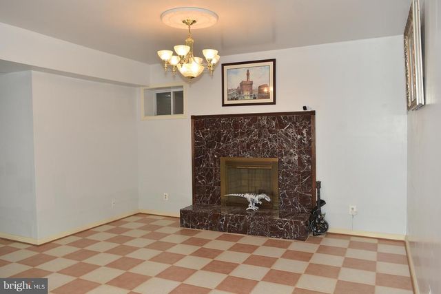12511 ROCHESTER DR, Fairfax, VA 22030
