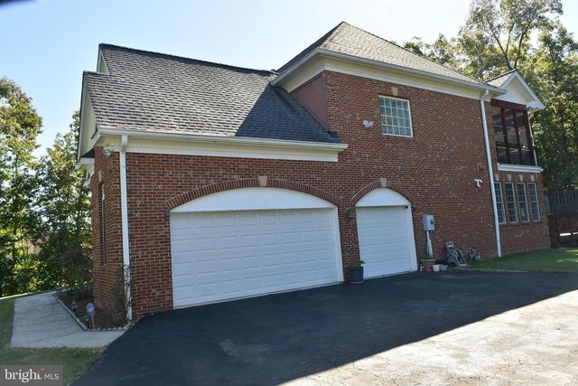 12511 ROCHESTER DR, Fairfax, VA 22030