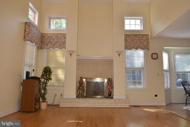 12511 ROCHESTER DR, Fairfax, VA 22030