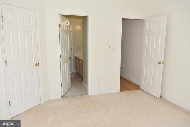 12511 ROCHESTER DR, Fairfax, VA 22030
