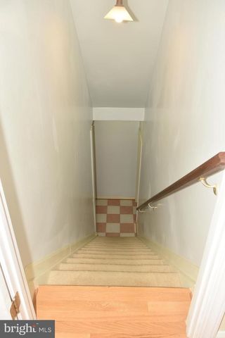 12511 ROCHESTER DR, Fairfax, VA 22030