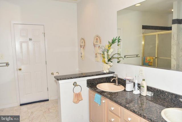 12511 ROCHESTER DR, Fairfax, VA 22030