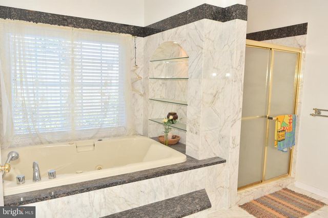 12511 ROCHESTER DR, Fairfax, VA 22030