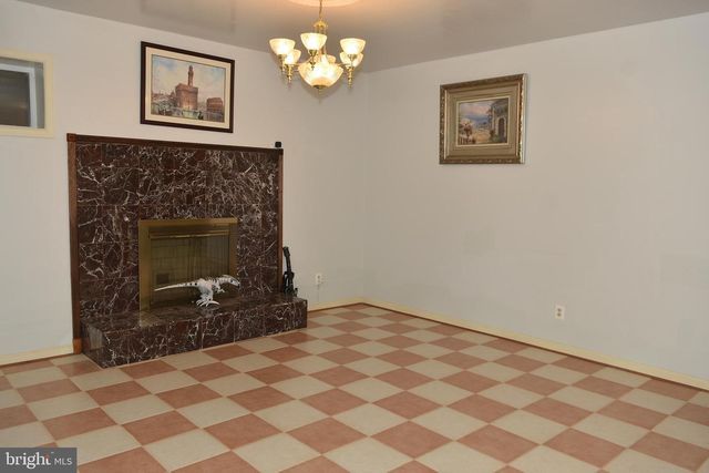 12511 ROCHESTER DR, Fairfax, VA 22030