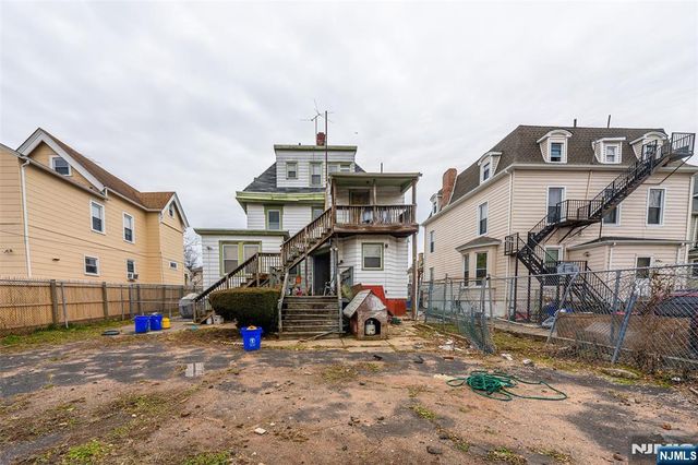 70 N Essex Avenue, Orange, NJ 07050