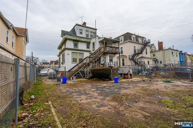 70 N Essex Avenue, Orange, NJ 07050