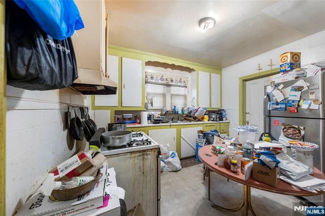 70 N Essex Avenue, Orange, NJ 07050