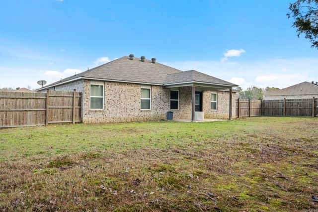 1614 Lil Larry Drive, Cabot, AR 72023