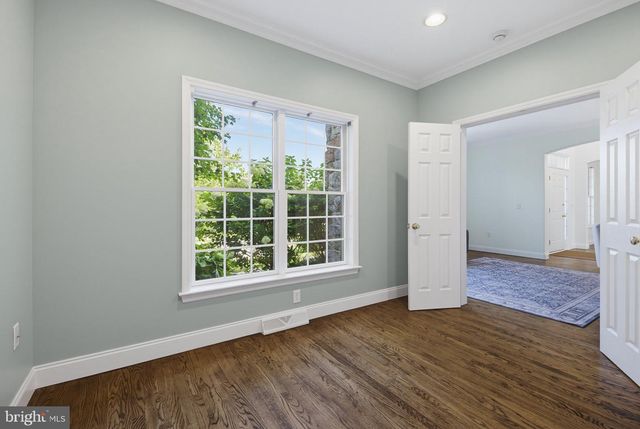 137 HUNTINGWOOD DR, Lancaster, PA 17602