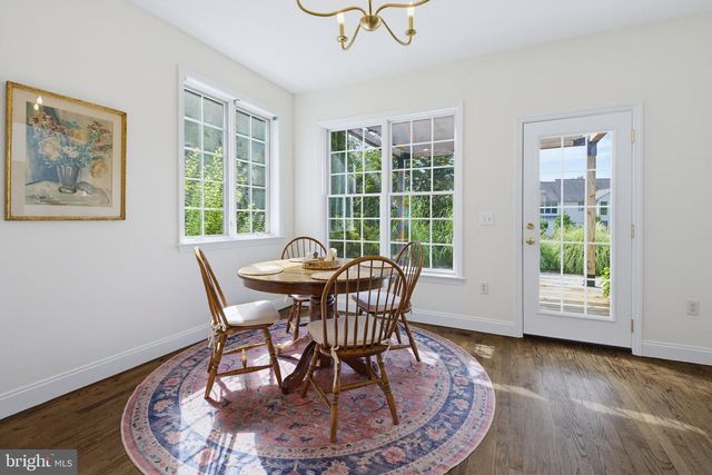 137 HUNTINGWOOD DR, Lancaster, PA 17602