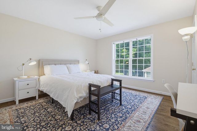 137 HUNTINGWOOD DR, Lancaster, PA 17602