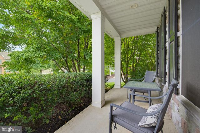 137 HUNTINGWOOD DR, Lancaster, PA 17602