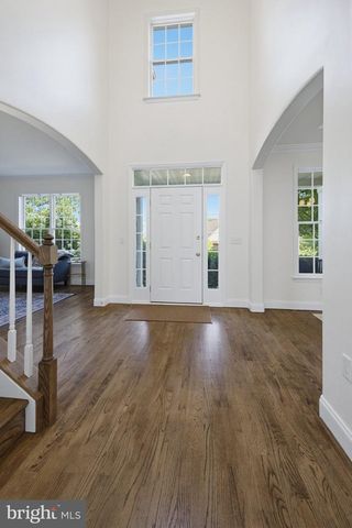 137 HUNTINGWOOD DR, Lancaster, PA 17602