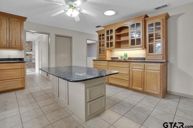 307 Easy Dr., Hideaway, TX 75771