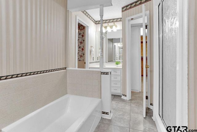 307 Easy Dr., Hideaway, TX 75771