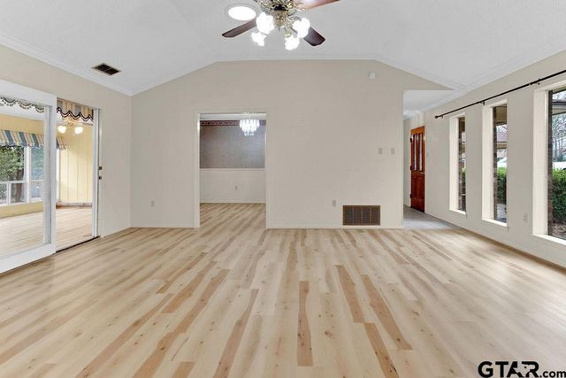 307 Easy Dr., Hideaway, TX 75771