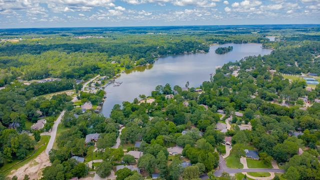 307 Easy Dr., Hideaway, TX 75771