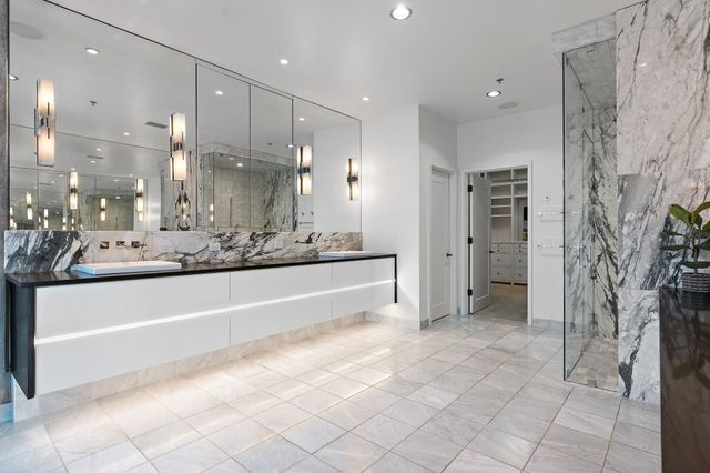 700 12th Ave S Unit 1101, Nashville, TN 37203