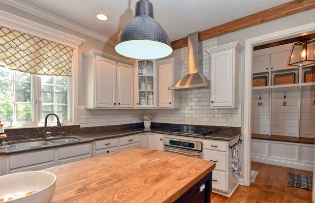 9928 Wading Crane Avenue, Mccordsville, IN 46055