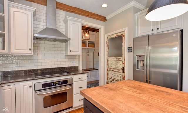 9928 Wading Crane Avenue, Mccordsville, IN 46055