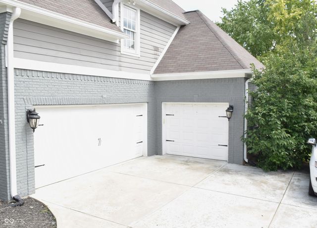 9928 Wading Crane Avenue, Mccordsville, IN 46055