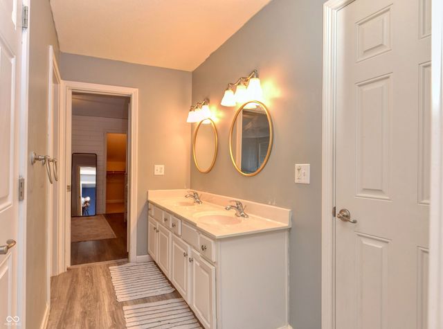 9928 Wading Crane Avenue, Mccordsville, IN 46055