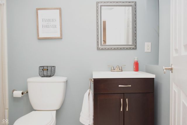 9928 Wading Crane Avenue, Mccordsville, IN 46055