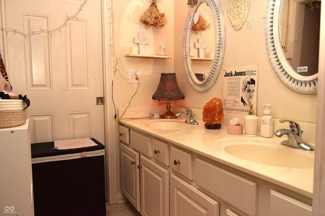 9928 Wading Crane Avenue, Mccordsville, IN 46055