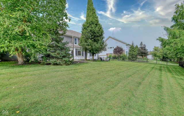 9928 Wading Crane Avenue, Mccordsville, IN 46055