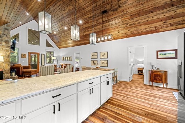 118 Kareny Drive, Topton, NC 28781