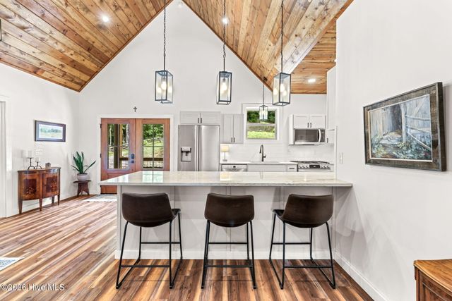 118 Kareny Drive, Topton, NC 28781