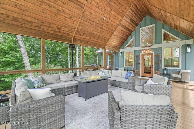 118 Kareny Drive, Topton, NC 28781