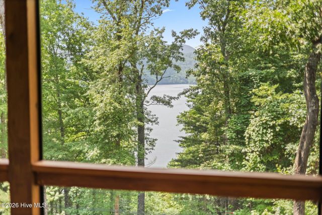 118 Kareny Drive, Topton, NC 28781