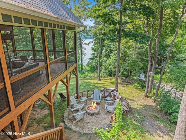 118 Kareny Drive, Topton, NC 28781