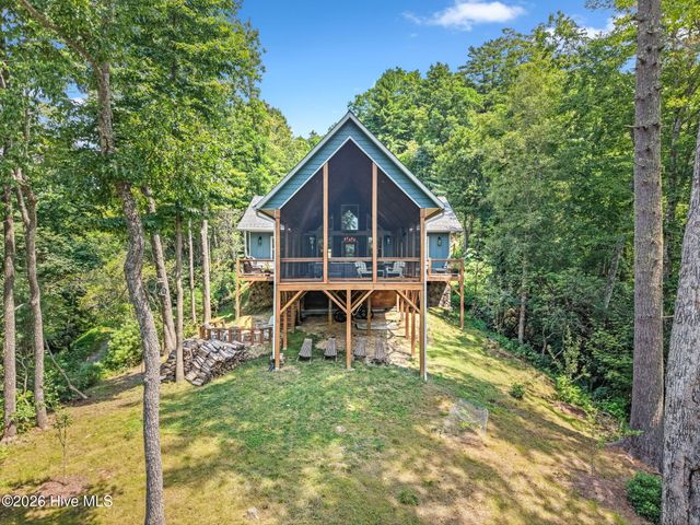 118 Kareny Drive, Topton, NC 28781