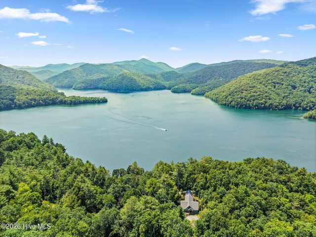 118 Kareny Drive, Topton, NC 28781
